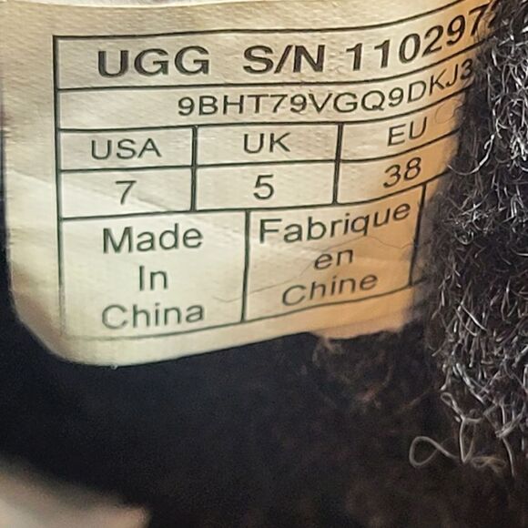 Ugg Women's Deep Green Short Ankle Boots - Picture 9 of 10